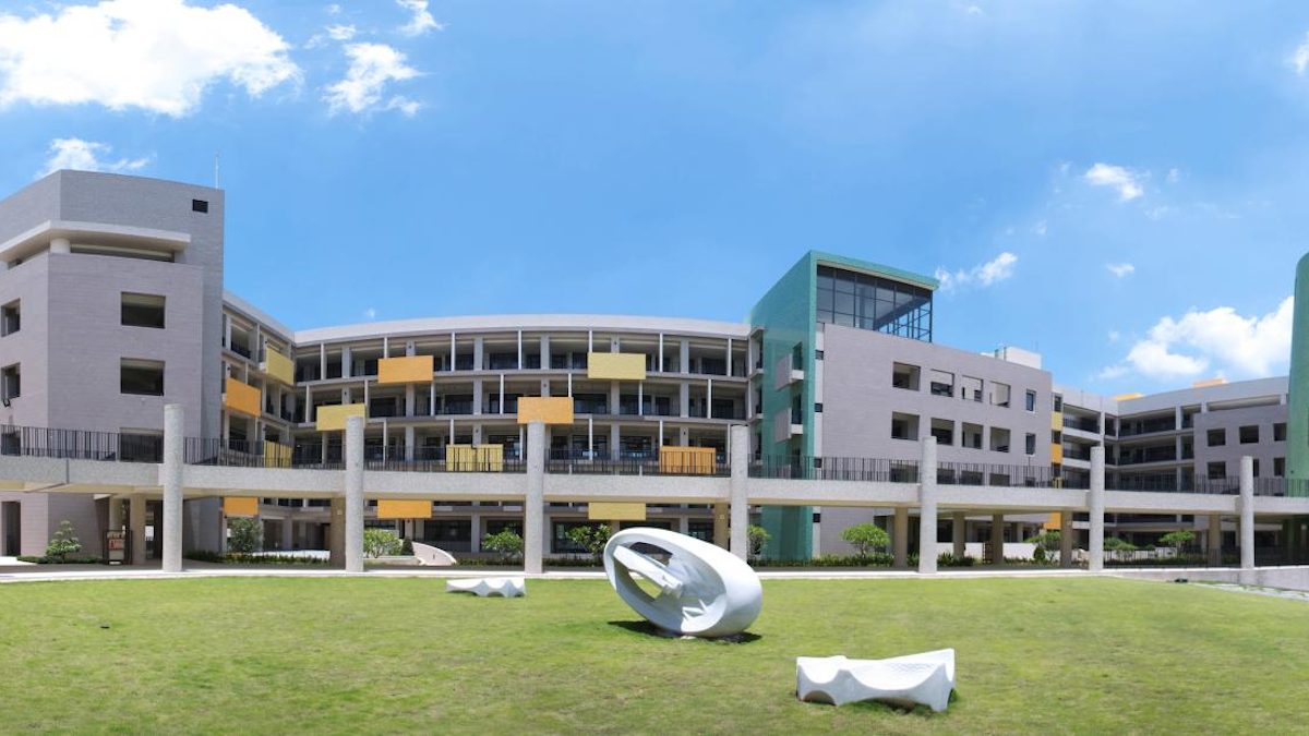 Pu Tai Senior High School International Division