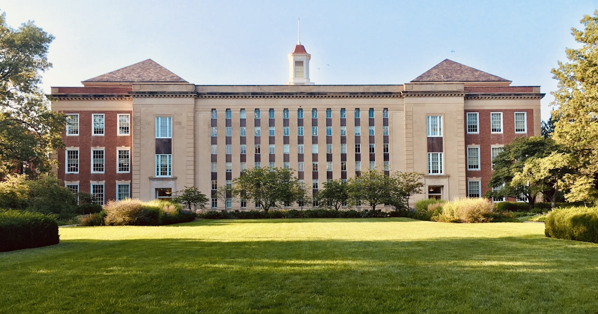 美國大學校園建築,選校清單策略示意圖 (US university campus building, college list strategy)